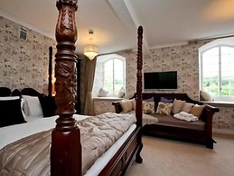 The Notley Arms Inn
