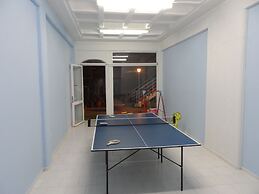 Seafront Studios & Apartments