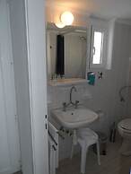 Seafront Studios & Apartments