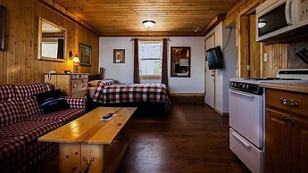 Curriers Lakeview Lodge