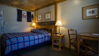 Curriers Lakeview Lodge