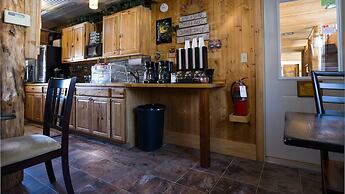 Curriers Lakeview Lodge