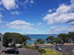 Whangaparaoa Lodge Motel