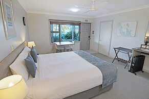 Whangaparaoa Lodge Motel
