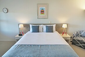 Whangaparaoa Lodge Motel