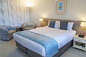 Whangaparaoa Lodge Motel