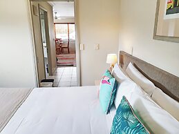 Whangaparaoa Lodge Motel