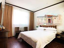 Nostalgia Hotel Beijing Yonghe Lama