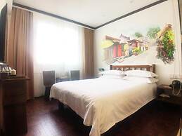 Nostalgia Hotel Beijing Yonghe Lama