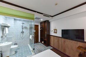 Nostalgia Hotel Beijing Yonghe Lama