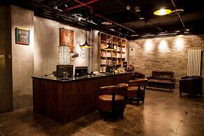 Nostalgia Hotel Beijing Yonghe Lama