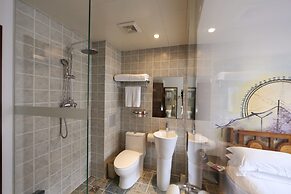 Nostalgia Hotel Beijing Yonghe Lama