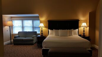 Mansions on Fifth Hotel