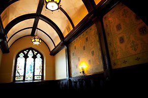 Mansions on Fifth Hotel