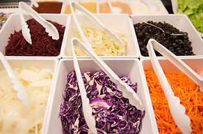 Beverly Hills Suites - Excel Hotels & Resorts