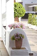 Beverly Hills Suites - Excel Hotels & Resorts