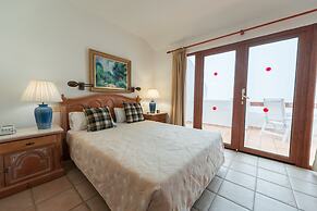 Beverly Hills Suites - Excel Hotels & Resorts