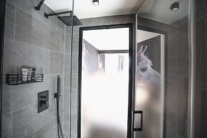 Adaastra Boutique Hotel