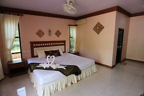 Lanta Villa Resort