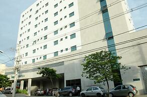 Ímpar Suítes Expominas