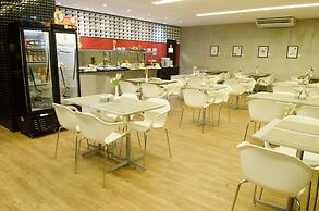 Ímpar Suítes Expominas