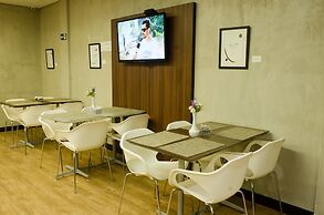 Ímpar Suítes Expominas