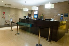 Ímpar Suítes Expominas