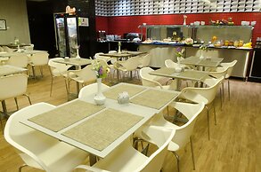 Ímpar Suítes Expominas