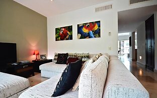 Luxury Condo Boutique