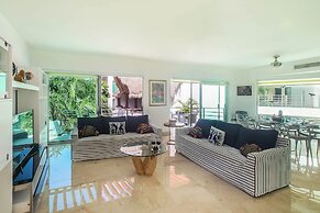 Luxury Condo Boutique