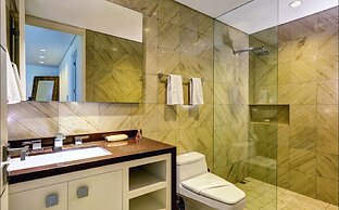 Luxury Condo Boutique