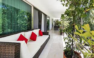 Luxury Condo Boutique