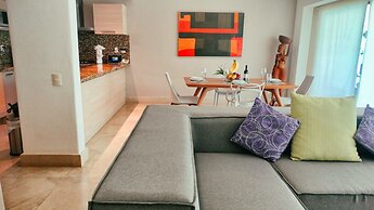 Luxury Condo Boutique