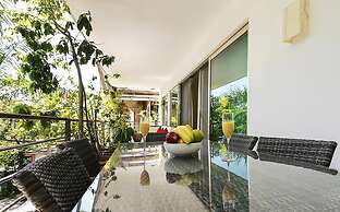 Luxury Condo Boutique