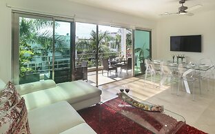 Luxury Condo Boutique