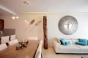 Luxury Condo Boutique