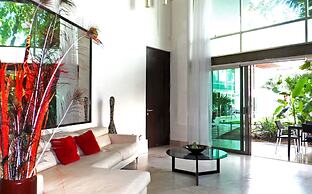 Luxury Condo Boutique