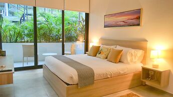 Luxury Condo Boutique