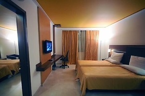 Srinivas Saffron Hotel