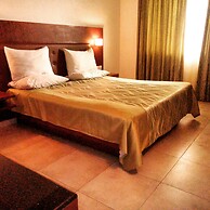 Srinivas Saffron Hotel