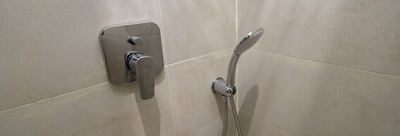 New Brookfields Hotel