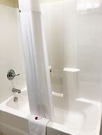 Microtel Inn & Suites by Wyndham Carrollton