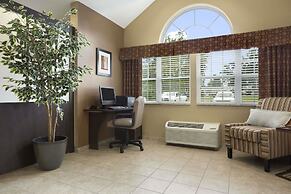 Microtel Inn & Suites by Wyndham Carrollton