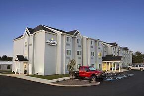 Microtel Inn & Suites by Wyndham Carrollton