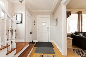 Charles Street Holiday Home