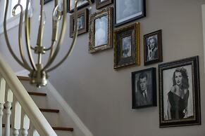 Charles Street Holiday Home