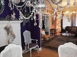 Charles Street Holiday Home