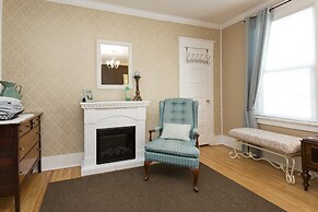 Charles Street Holiday Home