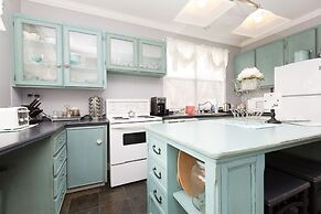 Charles Street Holiday Home