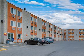 Airport Traveller's Inn